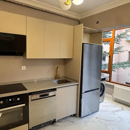 Apartment Brand New Premium Center 7star 4bedroom