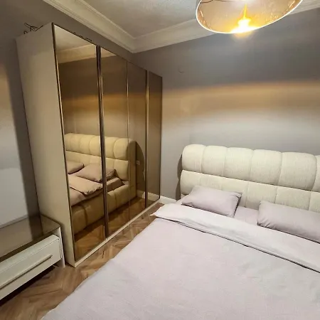 Brand New Premium Center 7star 4bedroom Apartment