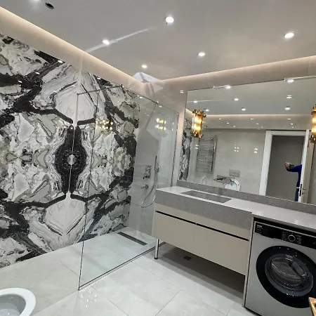 Brand New Premium Center 7star 4bedroom Apartament