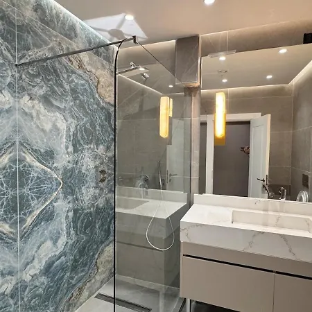 Brand New Premium Center 7star 4bedroom *